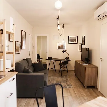 Padre Damian Apartment *