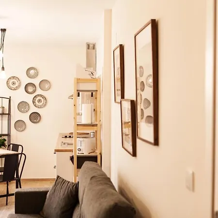 Padre Damian Apartment